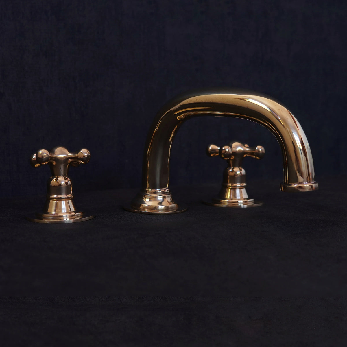 Widespread 3 Holes Solid Unlacquered Brass Faucet, Antique Brass Bathroom Tap