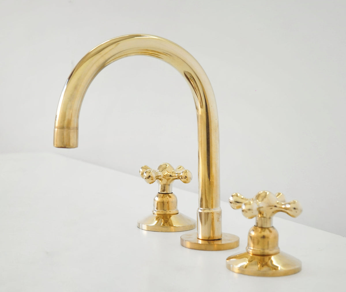 Unlacquered Brass Bathroom Faucet - 3 Holes Widespread Deck Mounted Tap